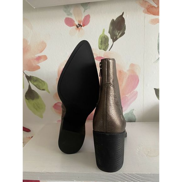 Frye Flynn Short Inside Zip Ankle Boot in Pewter - Picture 5 of 5